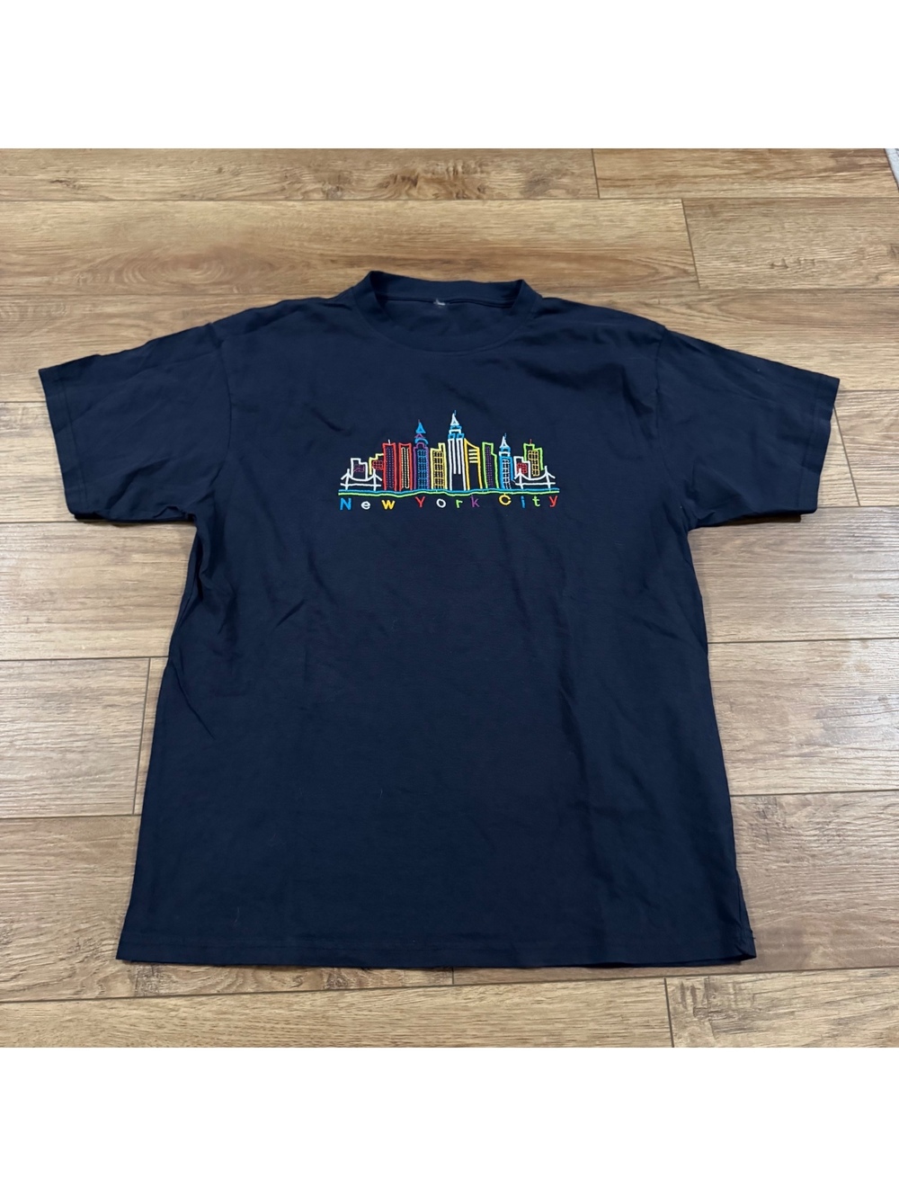 Vtg New York City Skyline Embroidered T-Shirt Large